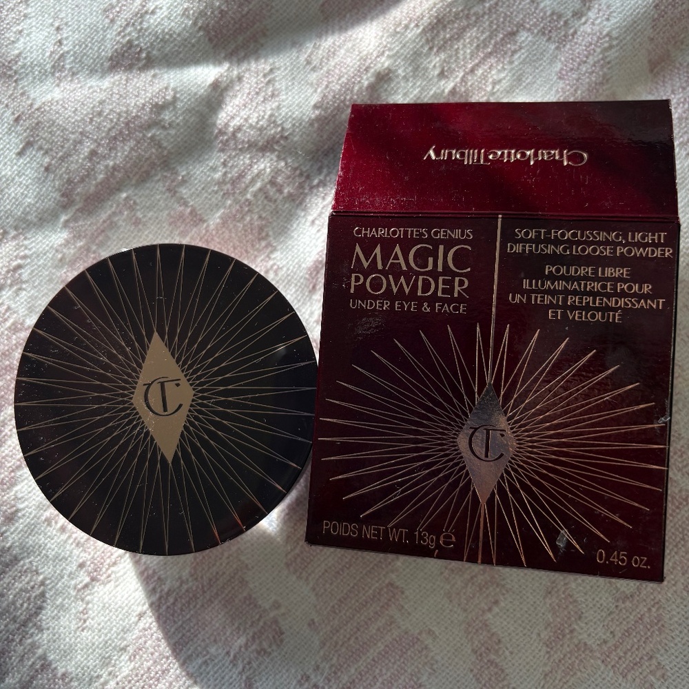 Charlotte Tilbury Magic Powder Under Eyes and Face